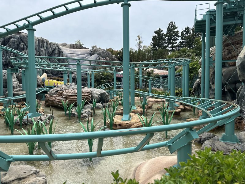東京ディズニーシーのフランダーのフライングフィッシュコースター